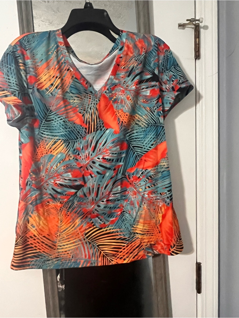 Vibrant Tropical Print V-Neck Women’s Top - Turquoise & Orange